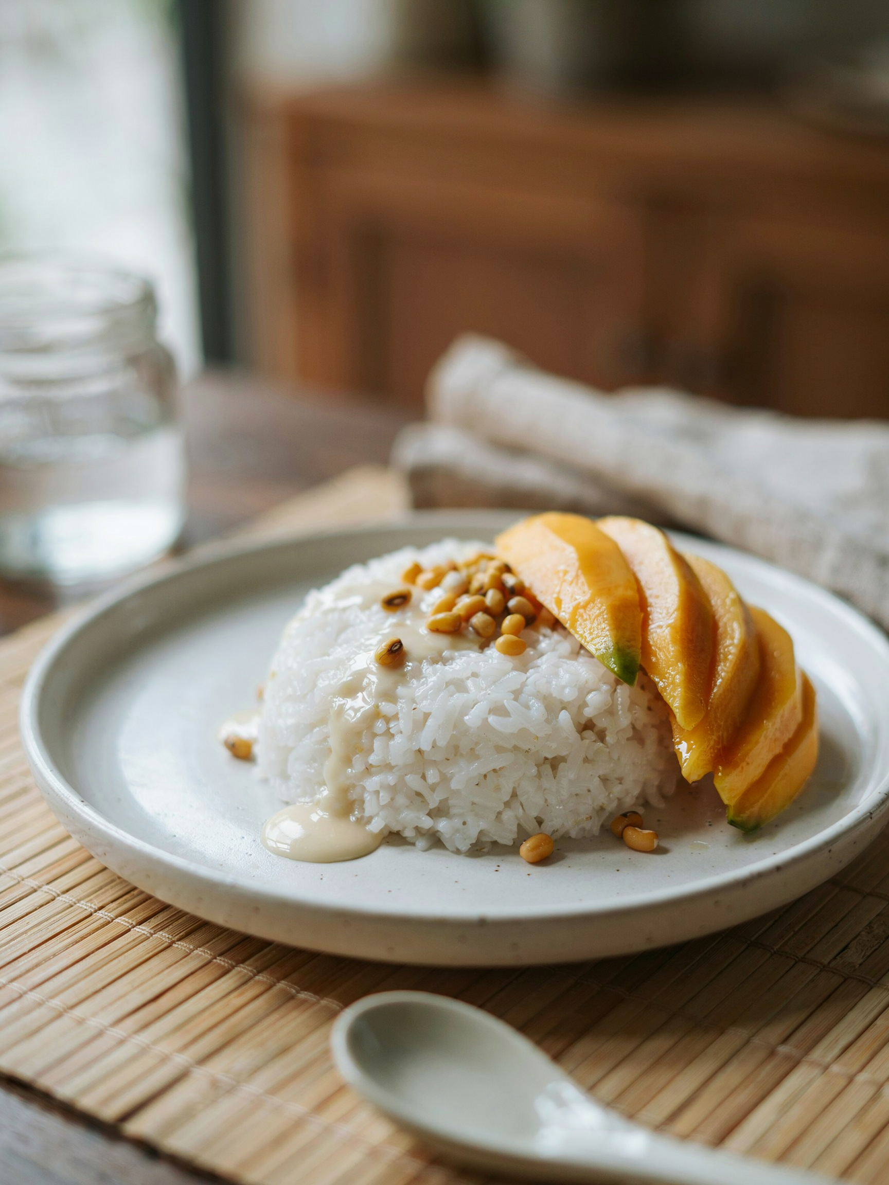 Манго с клейким рисом (Khao niao mamuang)
