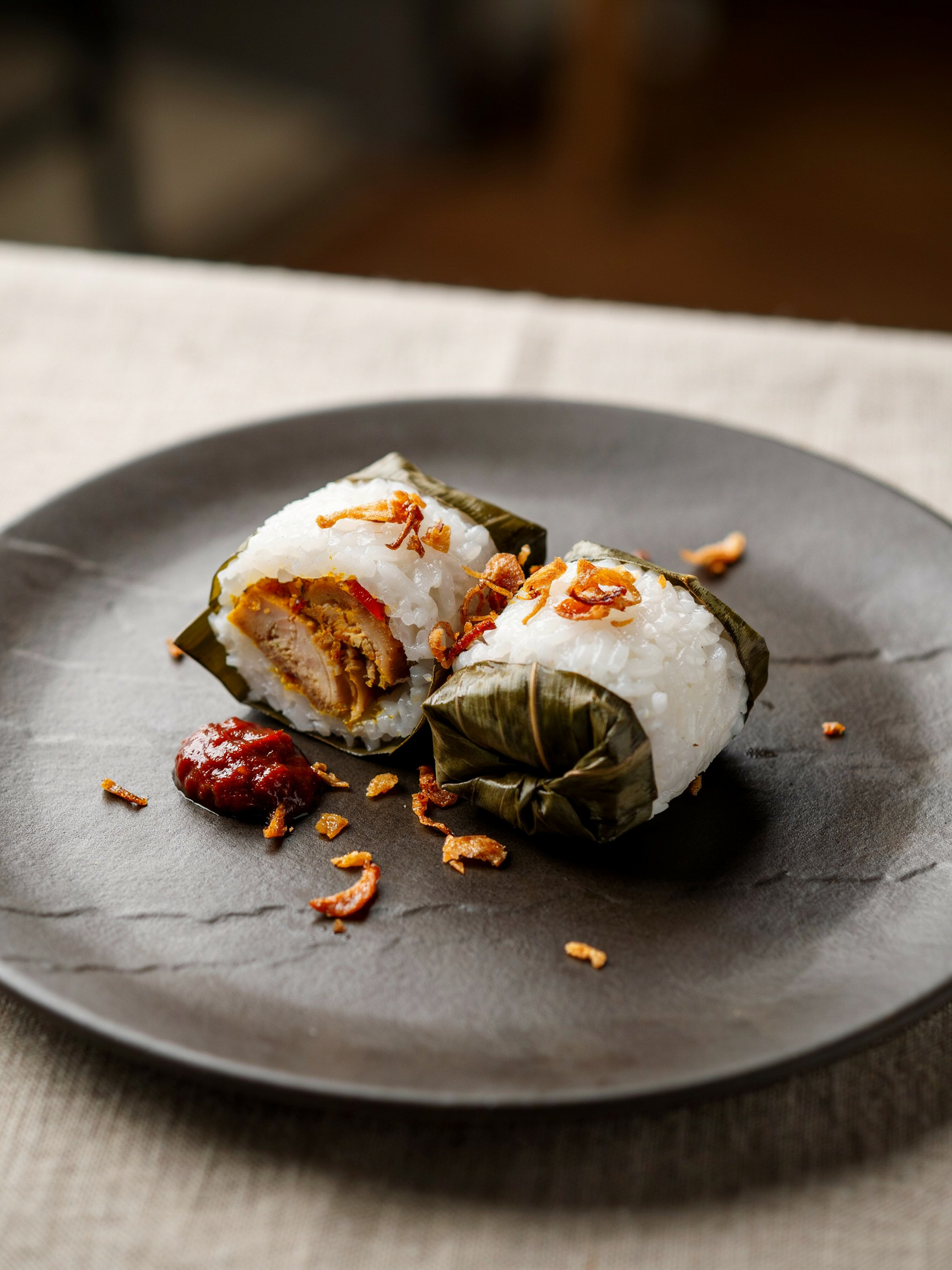 Лемпер аям (Lemper ayam)
