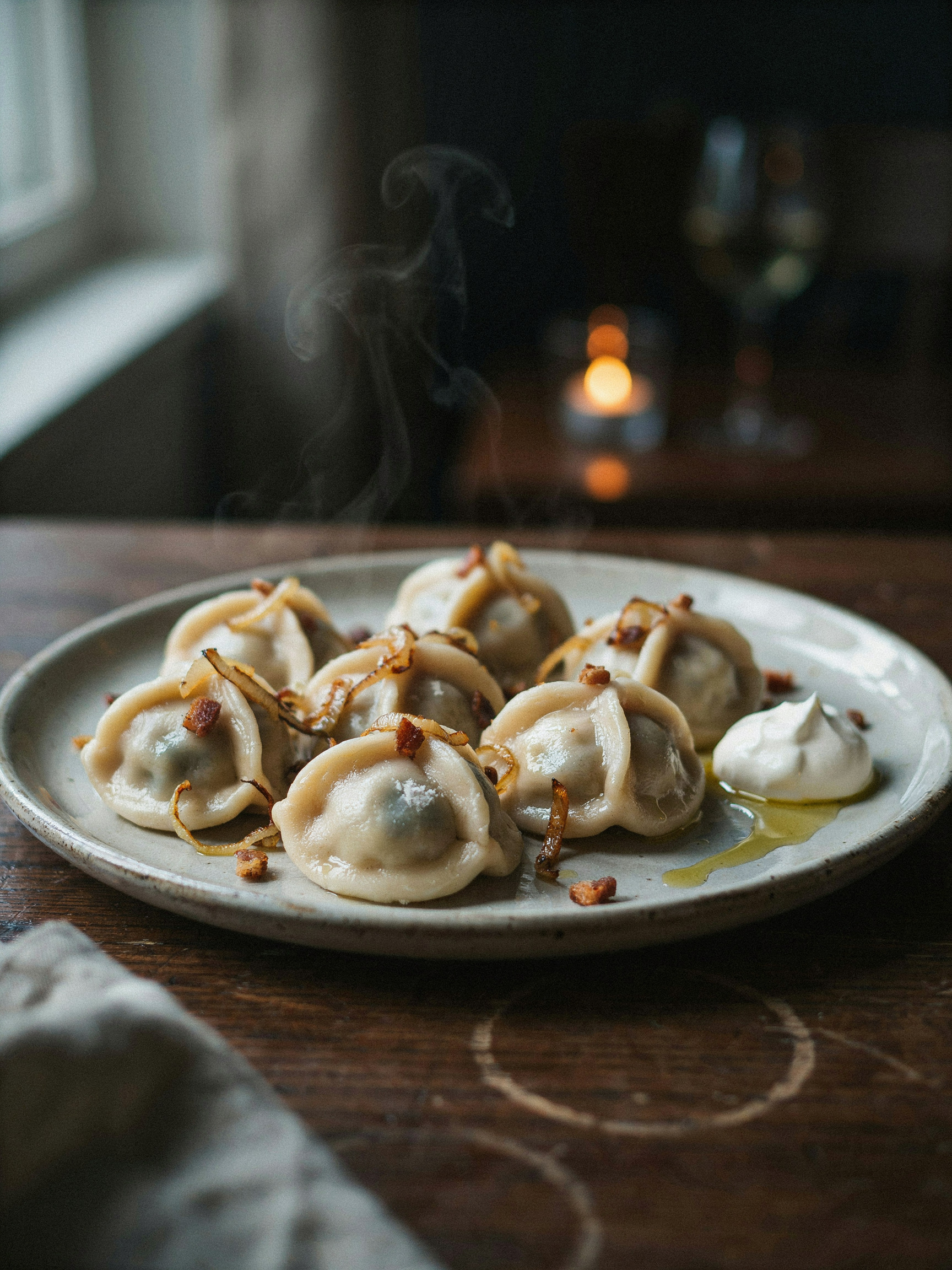 Вареники с картошкой и шкварками