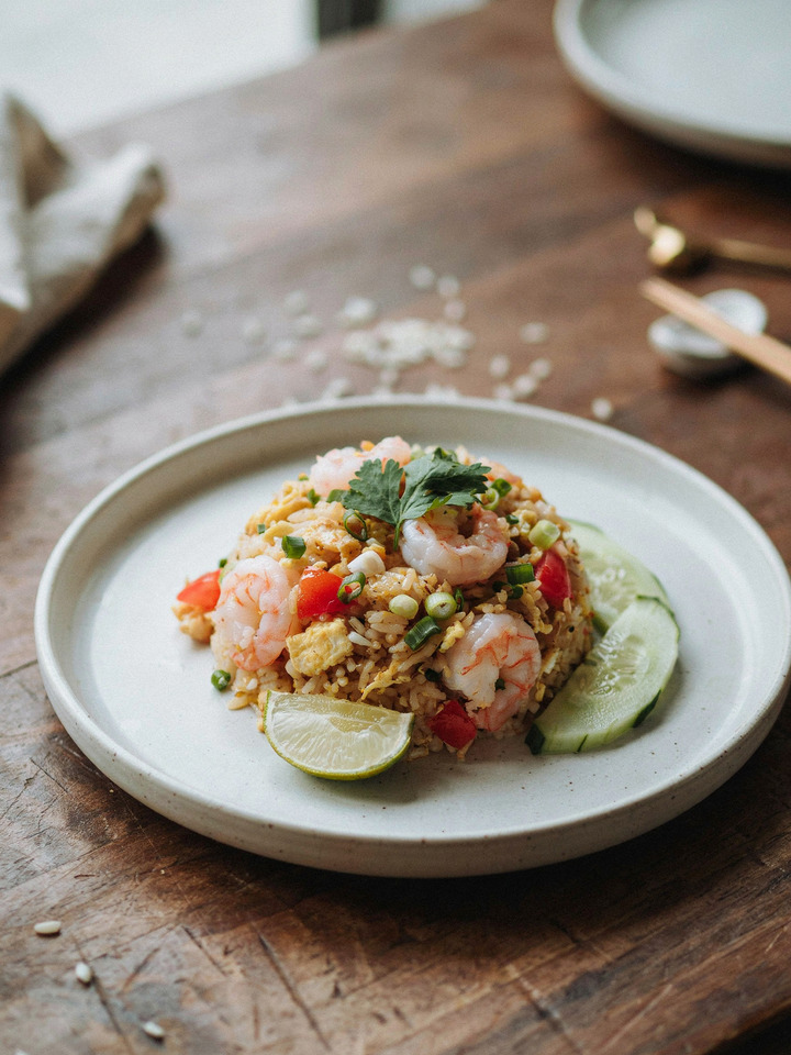 Жареный рис с креветками (Khao pad goong)