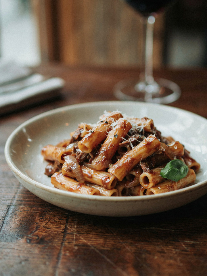 Паста алла дженовезе (Pasta alla genovese)