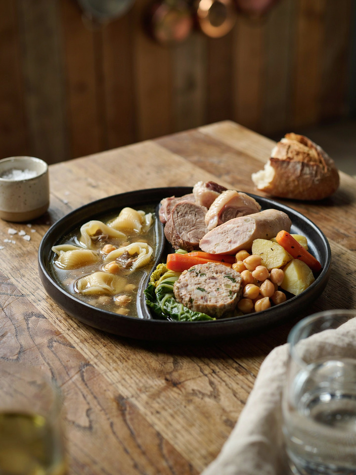 Эскуделья (Escudella i carn d'olla)
