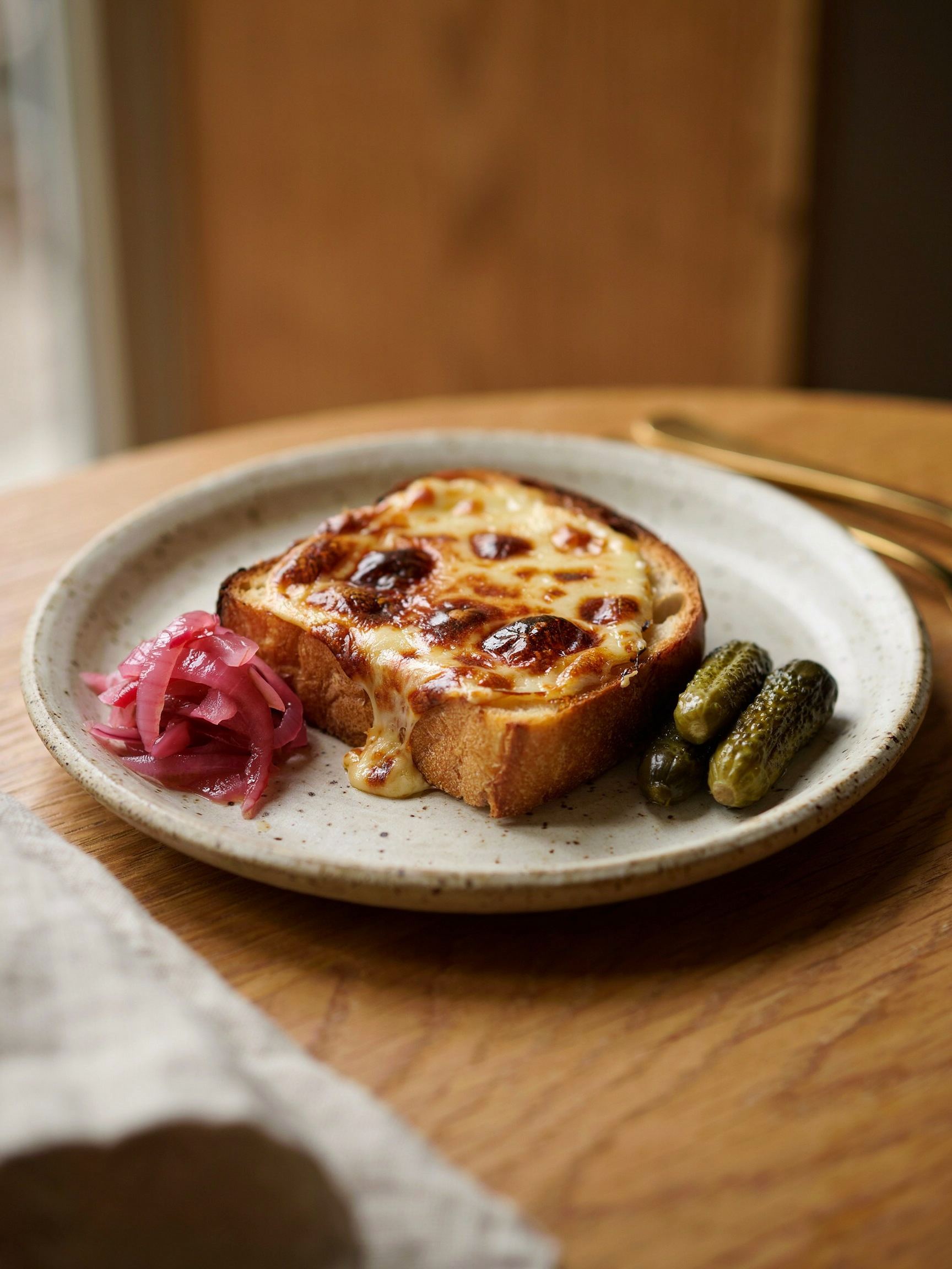 Уэльский гренок с сыром (Welsh rarebit)