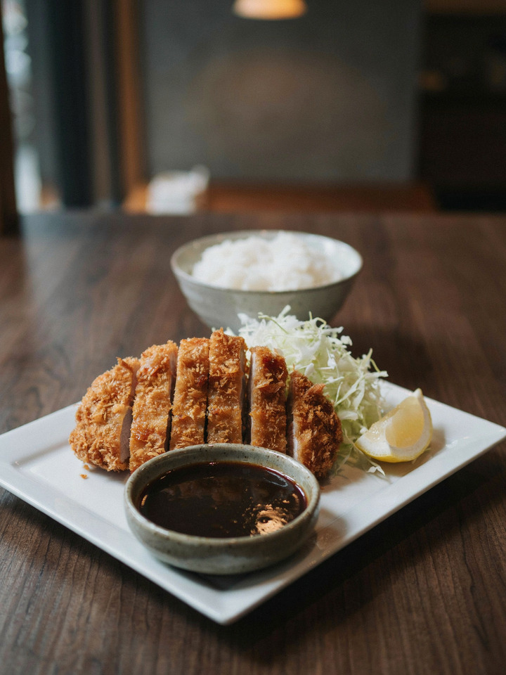 Свиная котлета тонкацу (Tonkatsu)