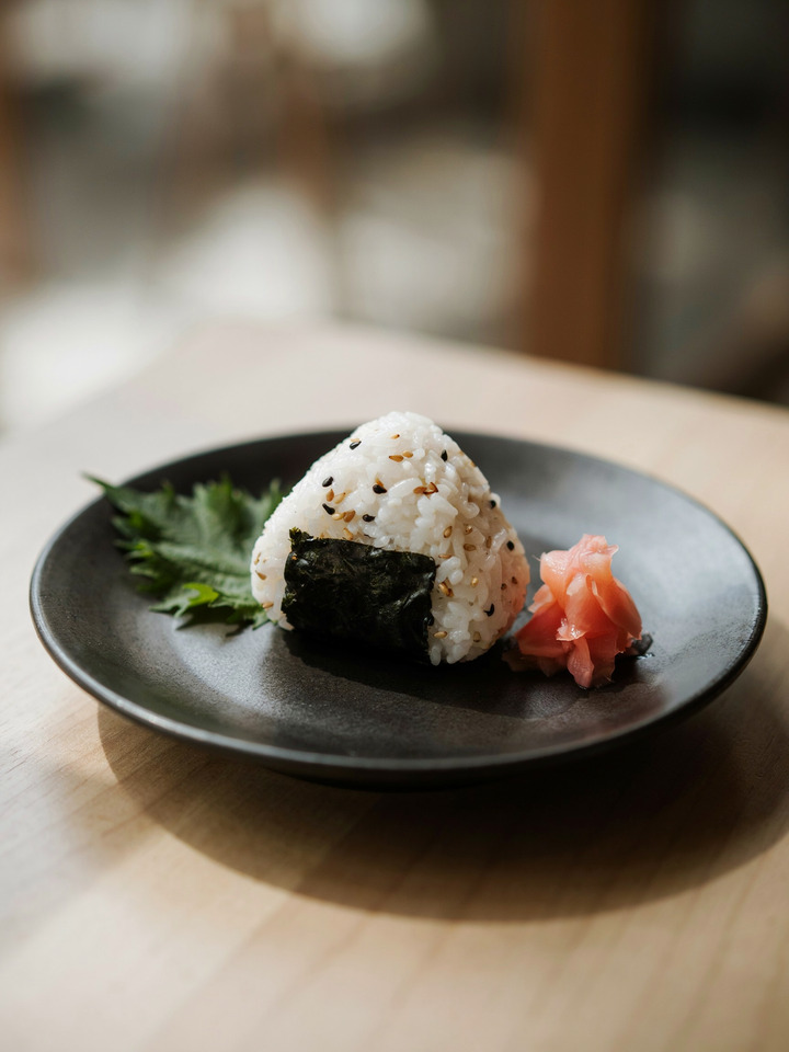 Рисовые колобки онигири (Onigiri)